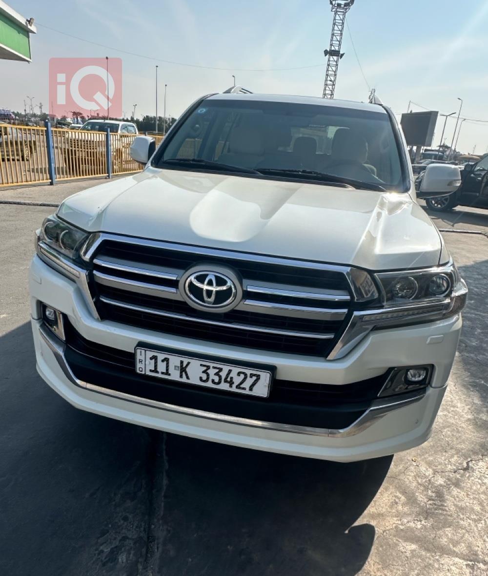 تويوتا لاندكروزر